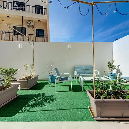 Apartment Modern & Cozy 3br Maisonette With Private Terrace In Marsascala By 360 Estates