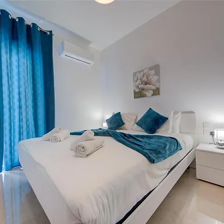 Modern & Cozy 3br Maisonette With Private Terrace In Marsascala By 360 Estates 아파트