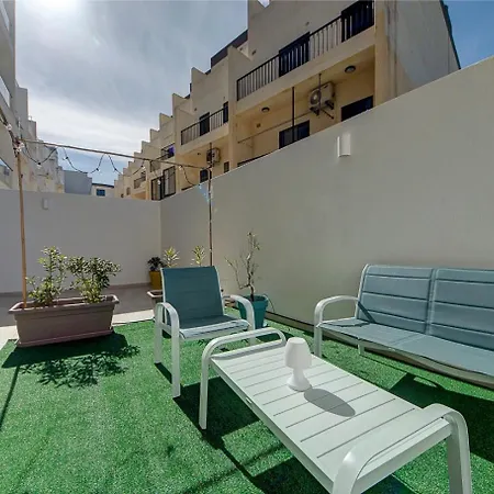 Modern & Cozy 3br Maisonette With Private Terrace In Marsascala By 360 Estates Apartamento *