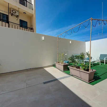 아파트 Modern & Cozy 3br Maisonette With Private Terrace In Marsascala By 360 Estates *
