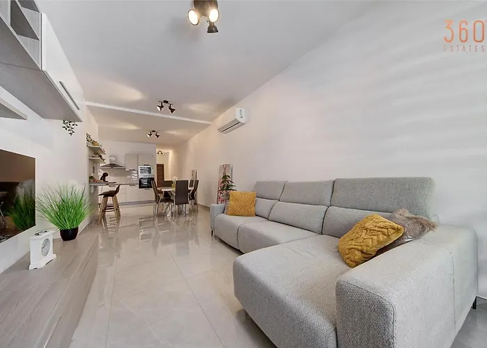 Modern & Cozy 3br Maisonette With Private Terrace In Marsascala By 360 Estates *