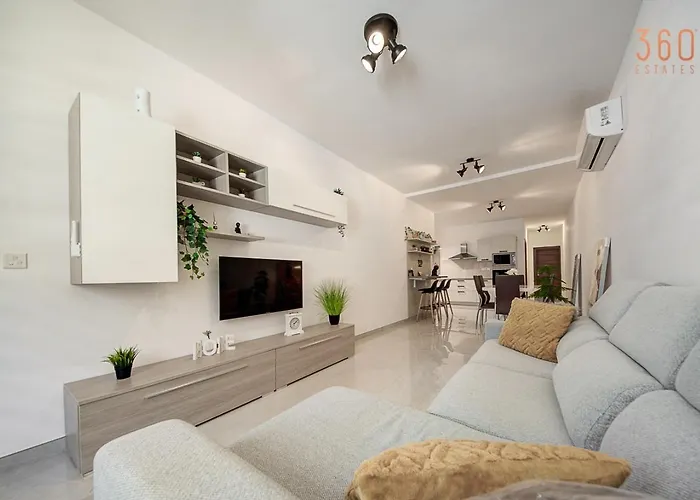Апартаменты Modern & Cozy 3br Maisonette With Private Terrace In Marsascala By 360 Estates